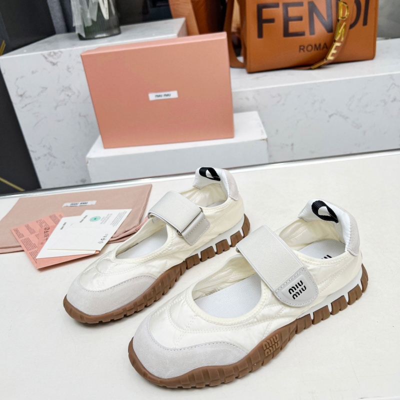 Miu Miu Casual Shoes